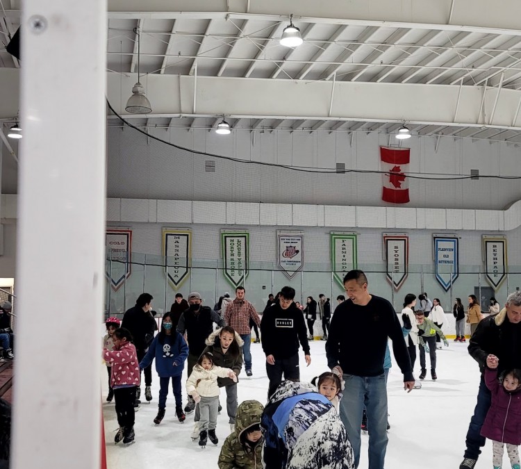 town-of-oyster-bay-ice-skating-center-photo